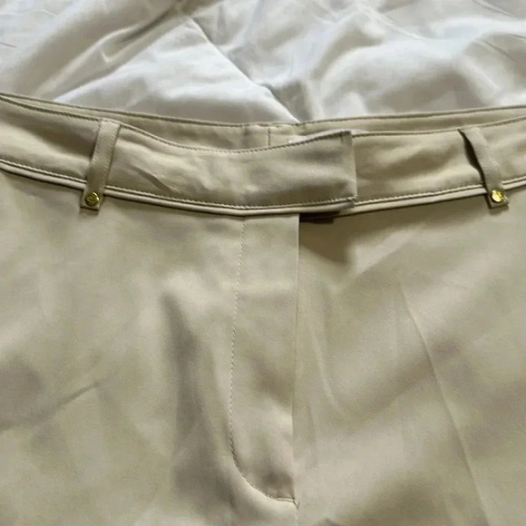 Lady Hagen khaki shorts size 12 golf - Picture 2 of 5